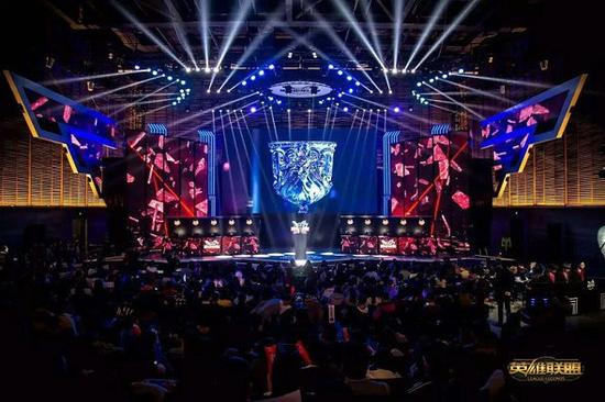 展现出色的 展现出色的