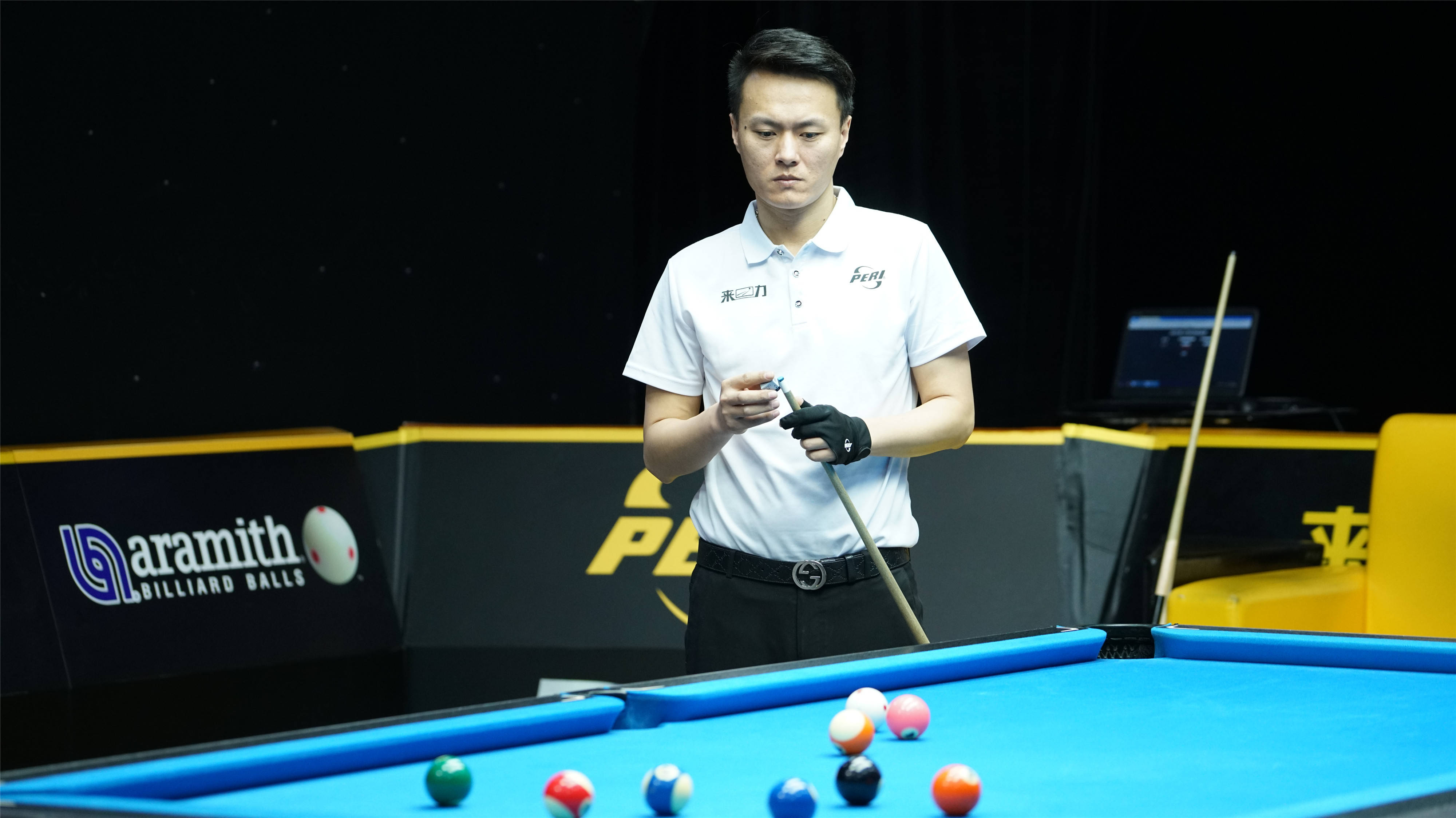 中脱颖而出 中脱颖而出